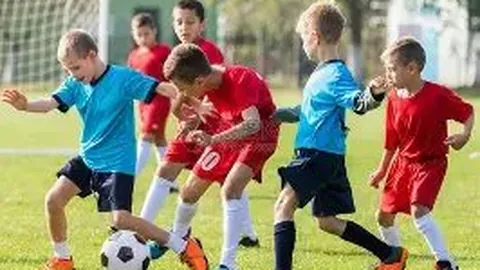 广东女子斥巨资农村建豪宅，邻人议论纷纷：羡慕还是惋惜？