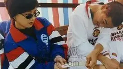 库里雨点般三分，勇士领先17分狂卷风：库里32分，莫兰特17分展露头角